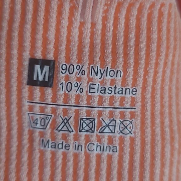 <<3/$30>>  Peach Textured Sports Bra Size M - Picture 3 of 6